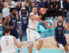 关于篮网绝杀时刻，76人点燃赛场，约基奇迎来胜利！的信息