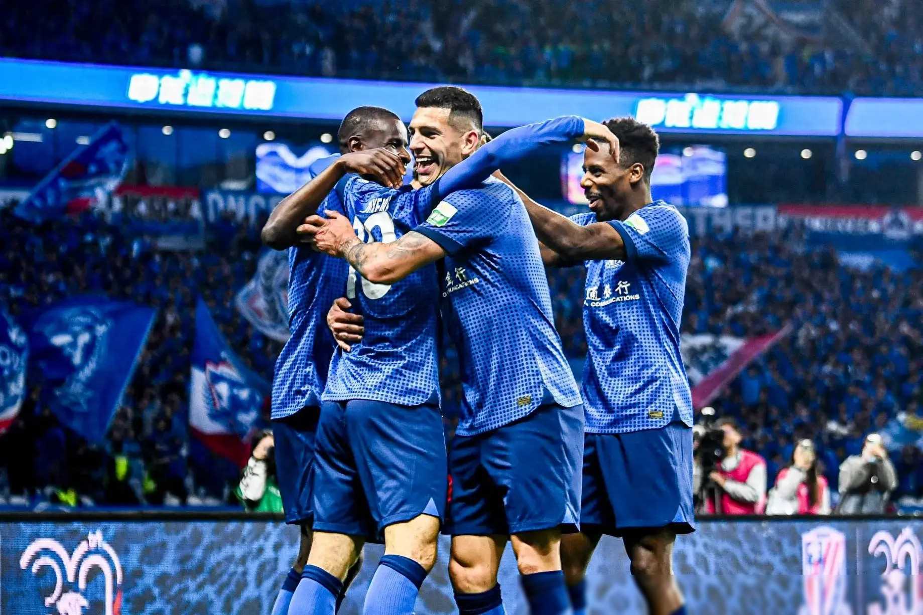 字母哥迎来二十赛季出色发挥,切尔西观众热烈欢呼!